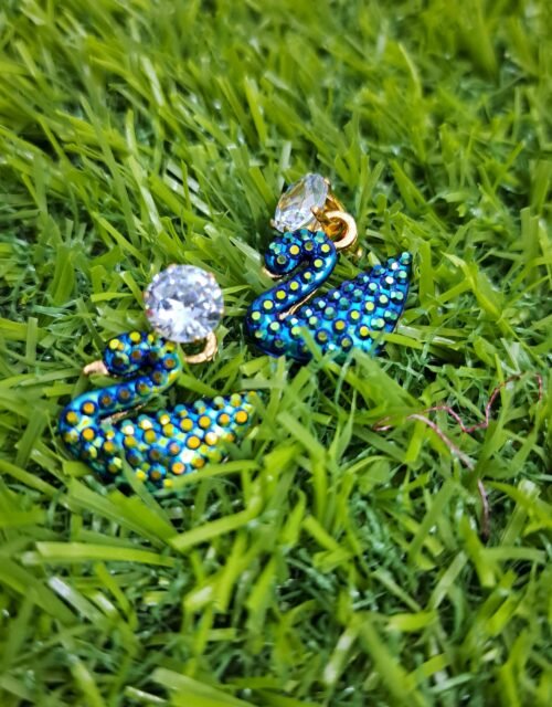 Beautiful Swan Studs Earring - Blue