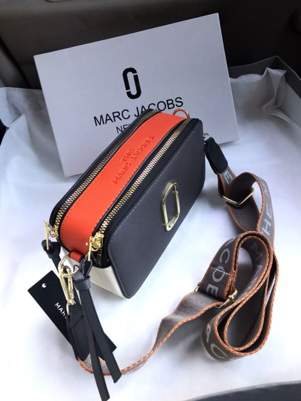 Premium Women’s Crossbody Bag - Elegant Design with Adjustable Strap - Black - Image 2