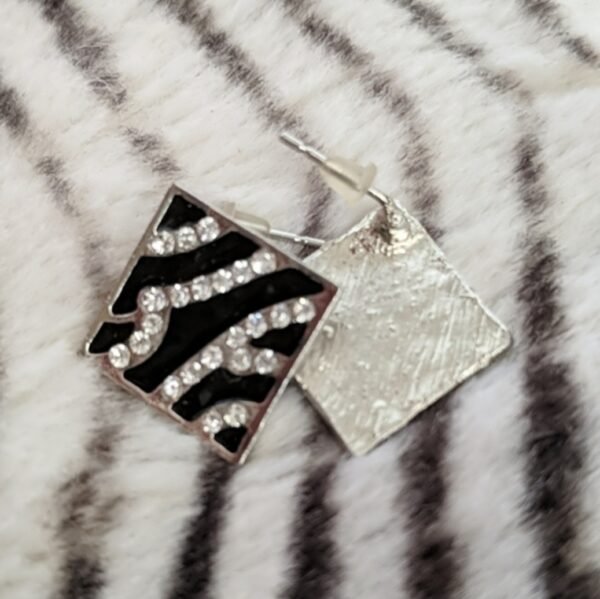 Trendy Zebra Print Earring Hot Selling Antique Studs - Image 3