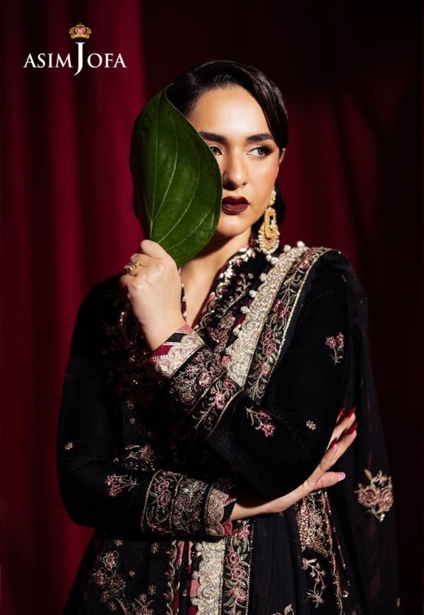 Asim Jofa Unstitched 3 Piece Luxury Velvet Embroidered Formal Dress Edition – AJMV-01 - Image 4