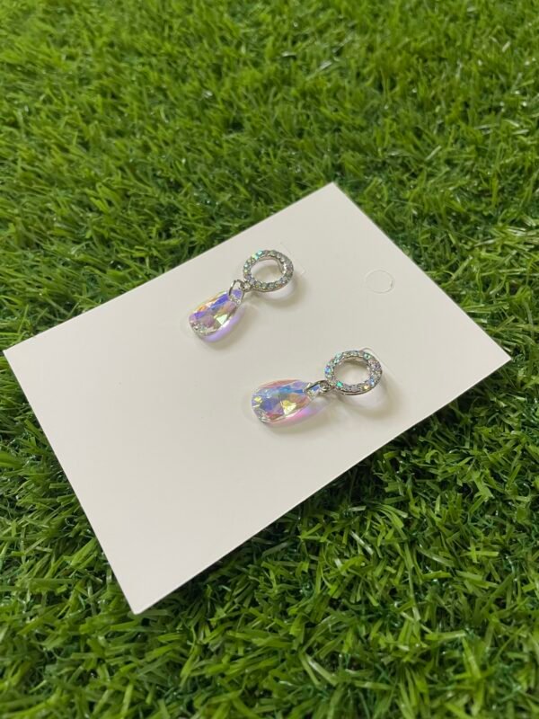 Fashionable Imported Crystal Earrings - Image 3