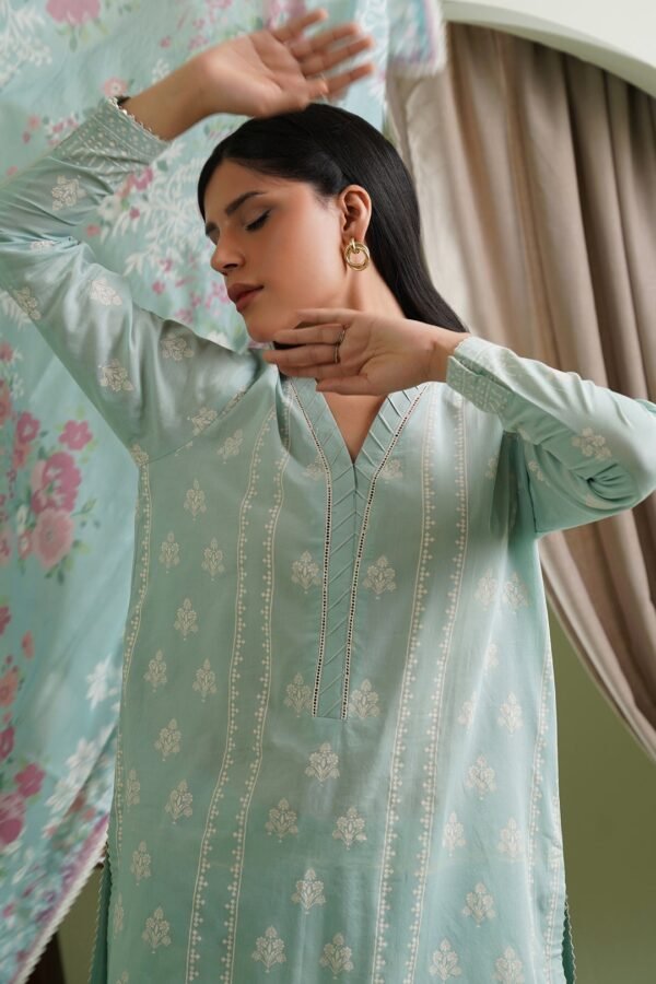 Zellbury Unstitched 3 Piece Printed Lawn Collection'2025 - D71 (WUS25X30673) - Image 3