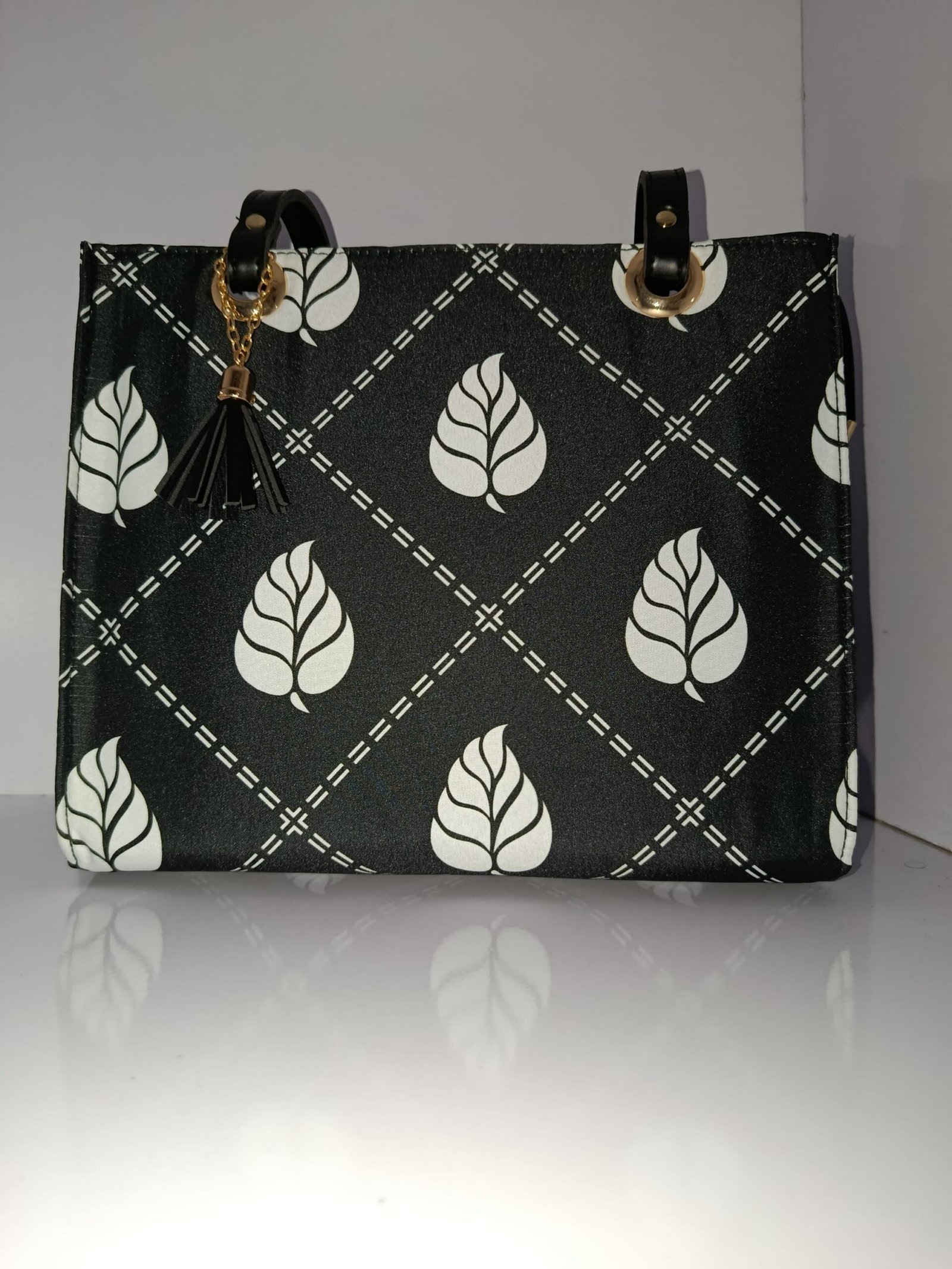 Black and White Leaf Print Canvas Tote Bag with Tassel - Image 3
