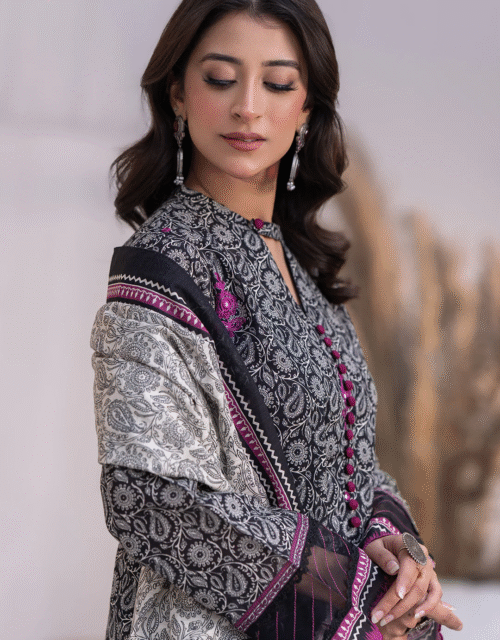 Zellbury Unstitched 3 Piece Embroidered Khaddar Collection - D30 (WUW24E30592)