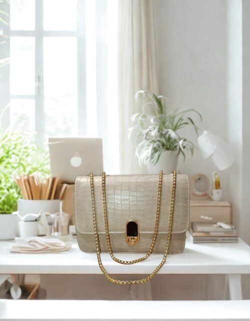 Chic Croc-Textured Beige Shoulder Bag with Golden Chain Strap